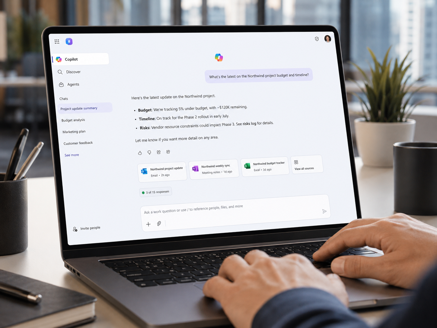 Microsoft 365 Copilot Chat trabajando con contexto empresarial
